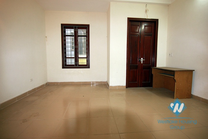 Unfurnished cheap 4 floors house for rent in Tayho 
